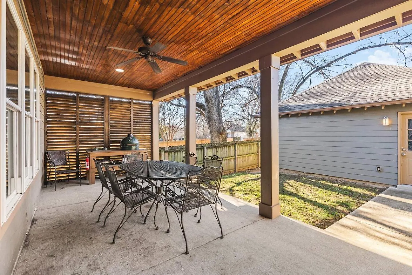 Spacious 11 Bed Germantown Home With 3 Patios Only 1.5 Mi To Broadway Nashville Сasa de vacaciones